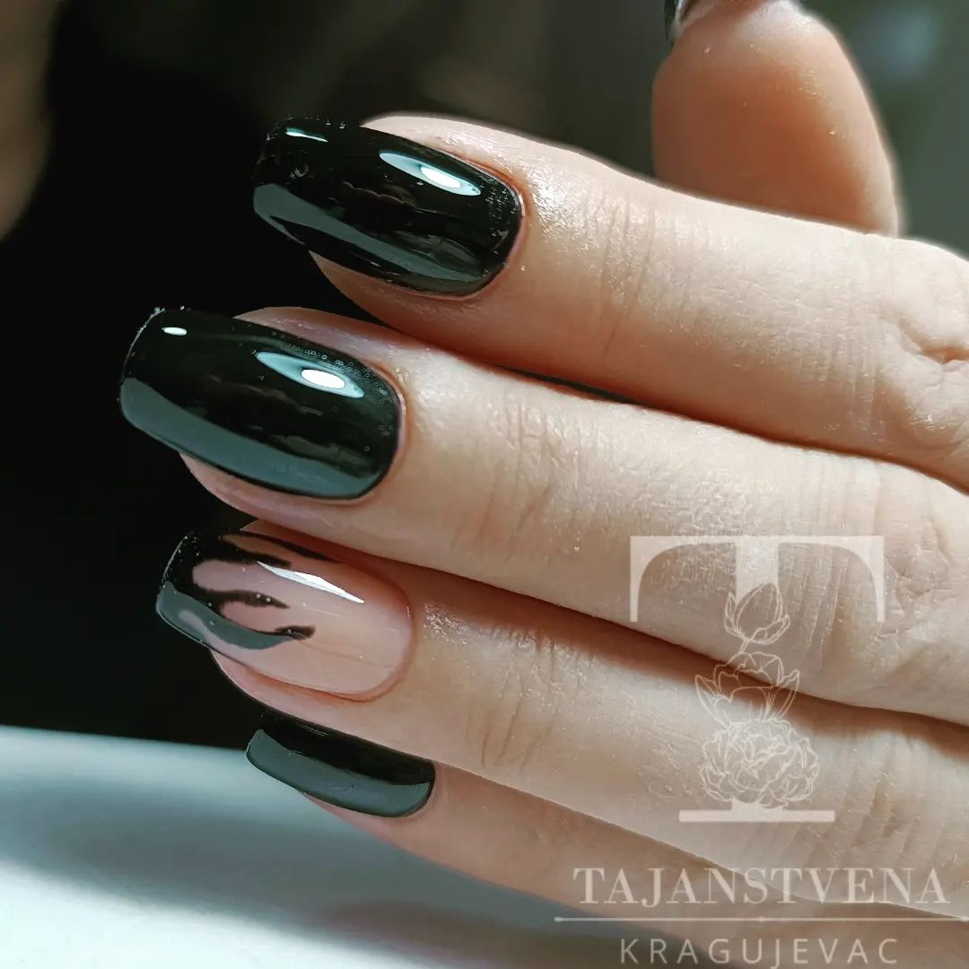 korekcija noktiju, black nails